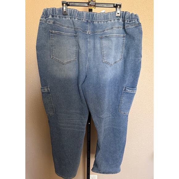 SO Women’s 3X High Rise Denim Joggers runs bigger – Light Wash - EUC - Picture 4 of 6